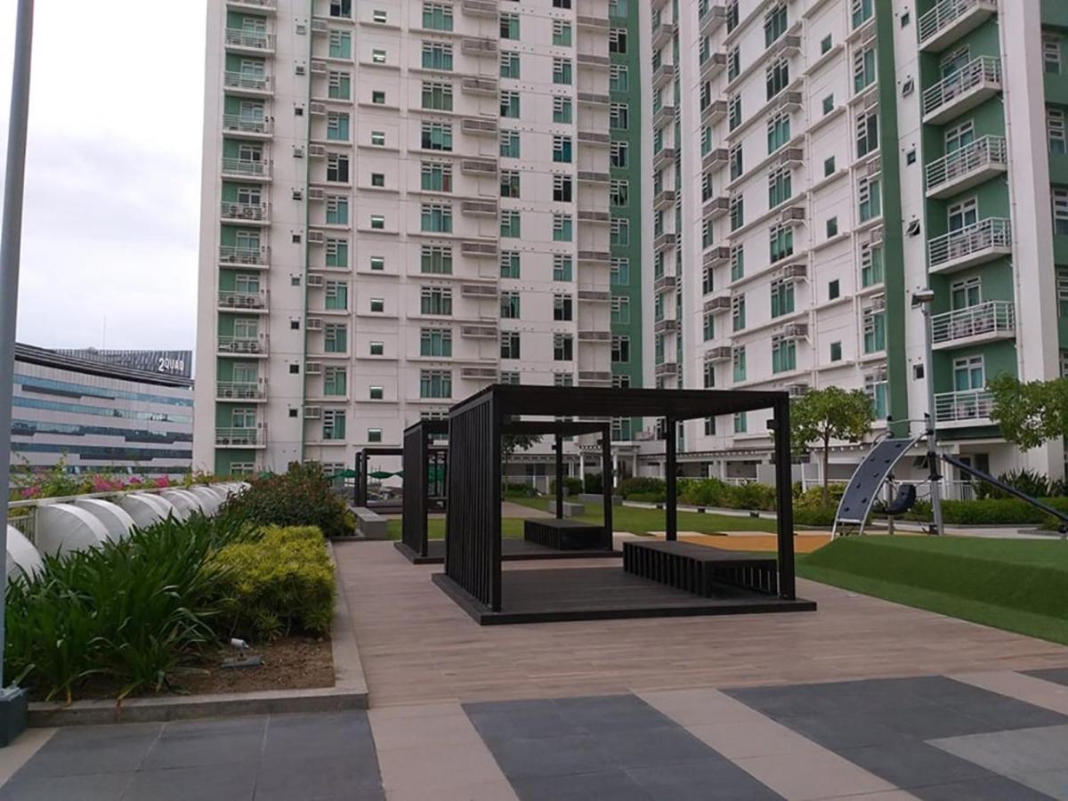 Solinea Tower 2 #s1 Apartment *
